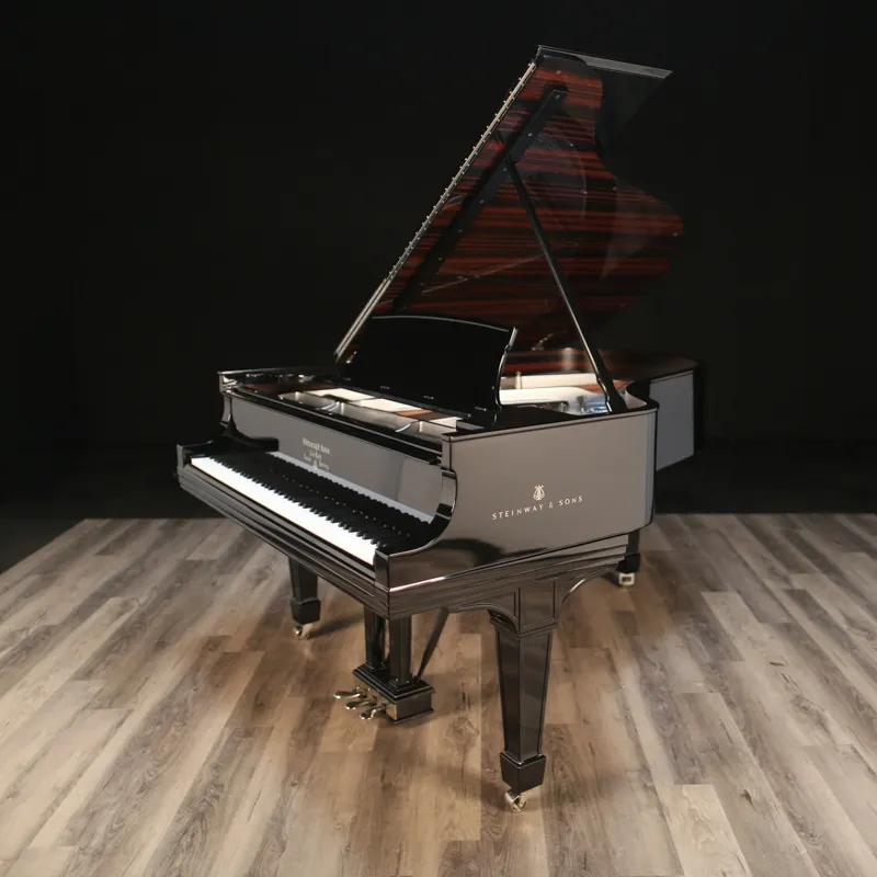 Grand pianos