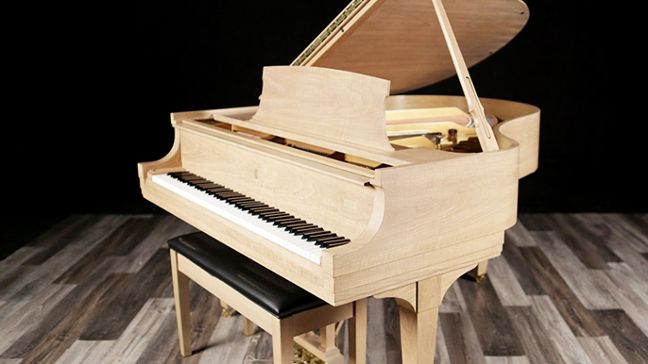 <span>1940</span> Steinway M