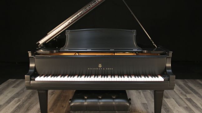 <span>1925</span> Steinway L