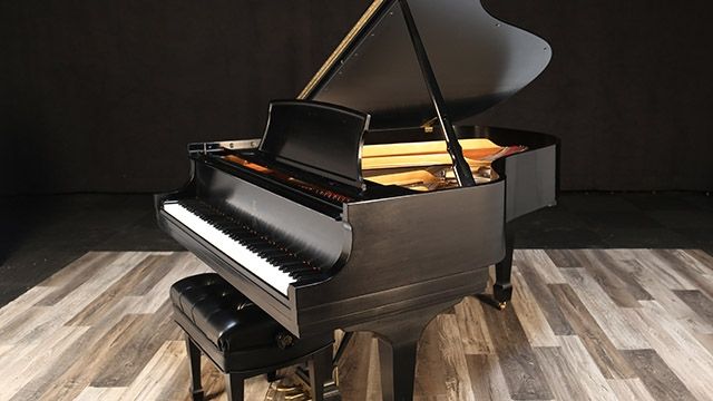 <span>1999</span> Steinway L