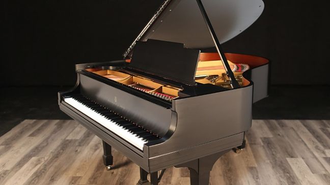<span>1926</span> Steinway M