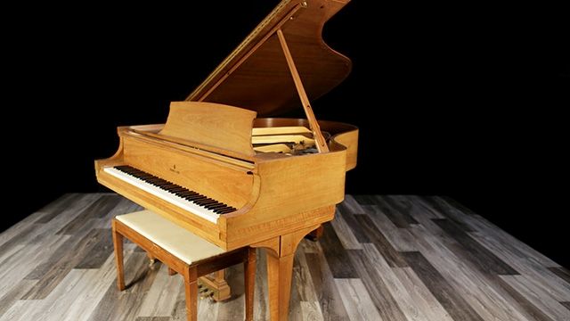 <span>1960</span> Steinway M