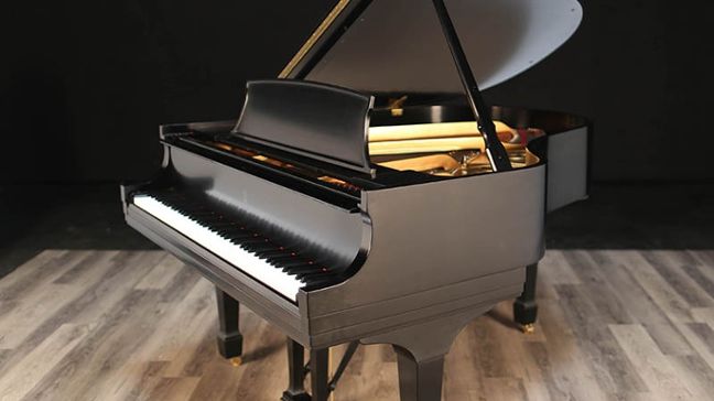 <span>2004</span> Steinway M