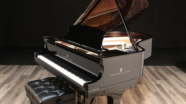 <span>1928</span> Steinway M