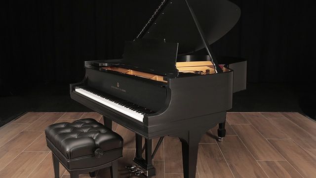 <span>1925</span> Steinway M